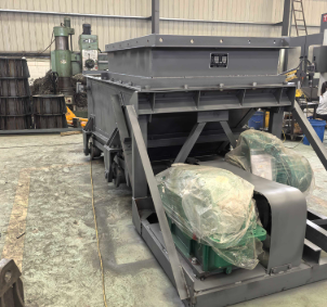 往復式給煤機在車間組裝中